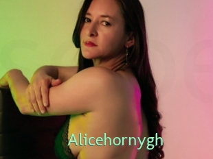 Alicehornygh