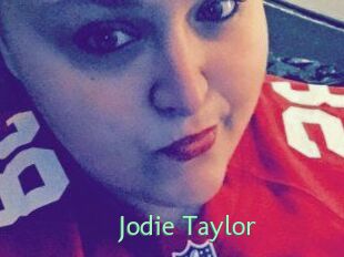 Jodie_Taylor